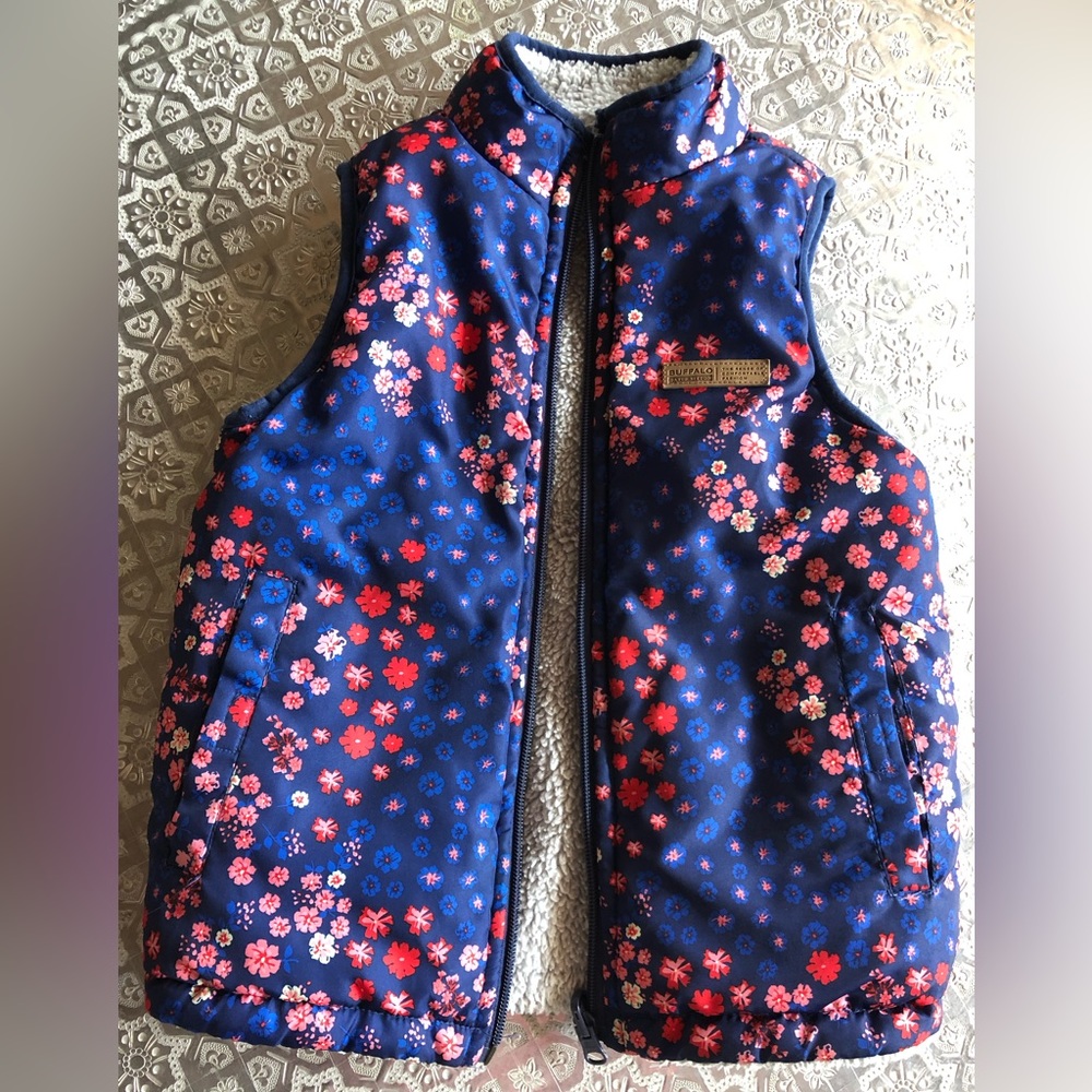 Buffalo reversible vest floral blue fleece